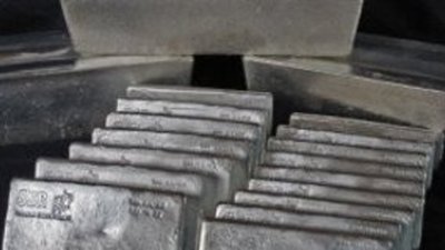 Добыча серебра в 2012 году выросла всего на 1%