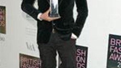 Британский модельер выпускает линию ювелирных украшений