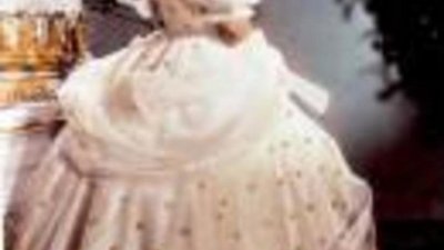 Украшение австрийской императрицы вернулось в Вену