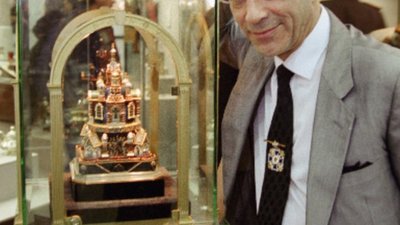 Новые Фаберже с дипломами петербургского университета