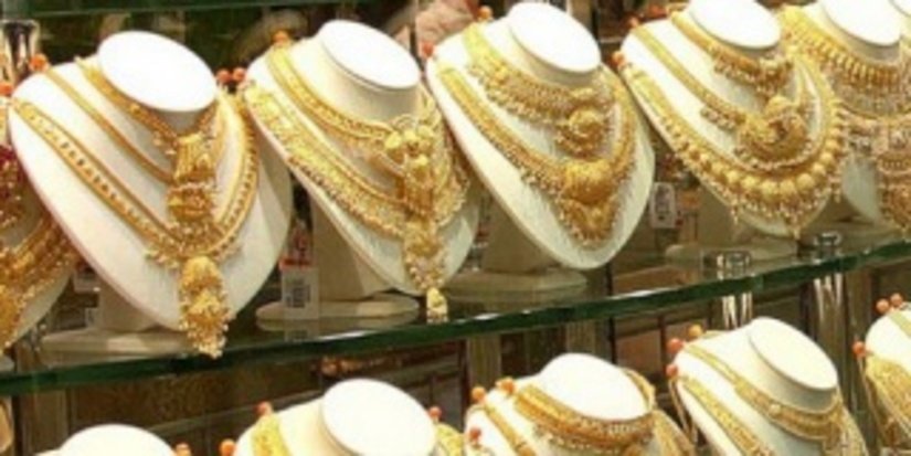 В Ростове разбойники «облегчили» ювелирный магазин на 15 млн рублей