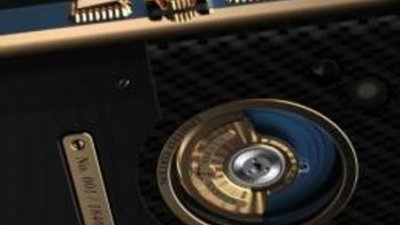 Смартфон Ulysse Nardin Chairman с гибридным питанием