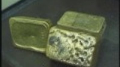 Контрабандное золото везли в бензопиле