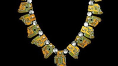 Ювелирные изделия из частей компьютера от 2 Roses Studio