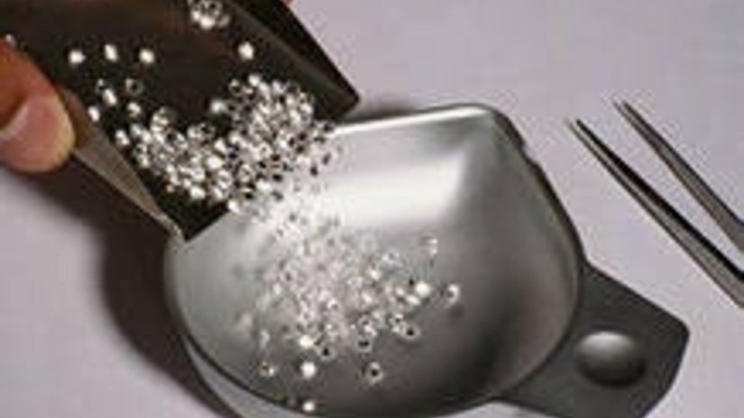 Россия увеличила в первом полугодии экспорт алмазов на 18,6% - Минфин