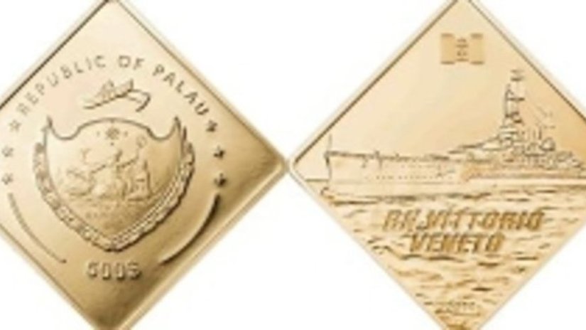Итальянский линкор на золотой монете квадратной формы