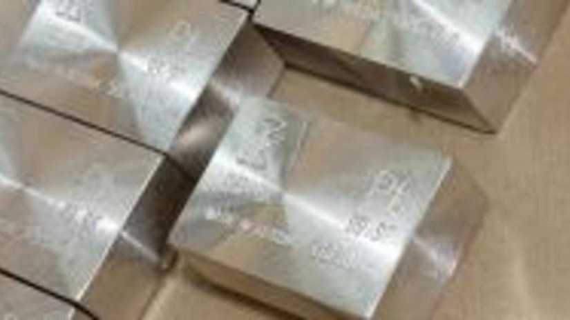 Платина, серебро и медь заменяют инвесторам золото