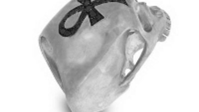 Кольца-черепа в иронической коллекции Лидии Куртей