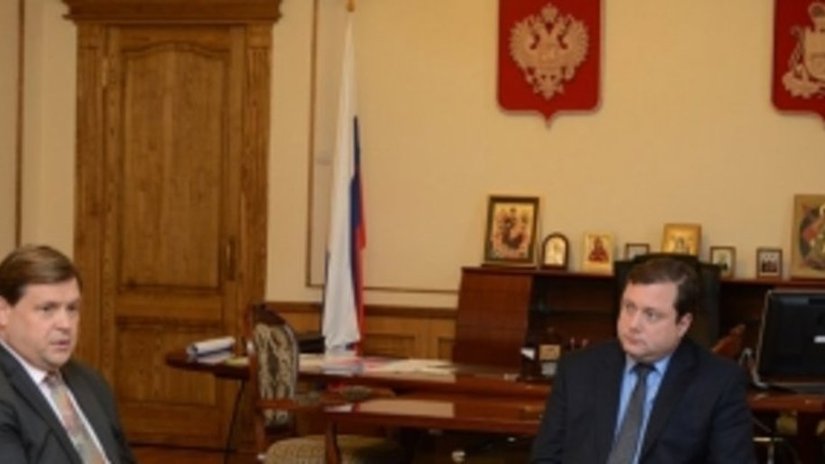Губернатор Смоленской области пообещал помочь ПО «Кристалл»