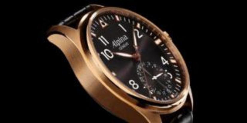 Alpina представила модель часов в корпусе из розового золота