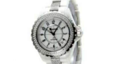 Часы Chanel J12 в честь открытия бутика этой марки