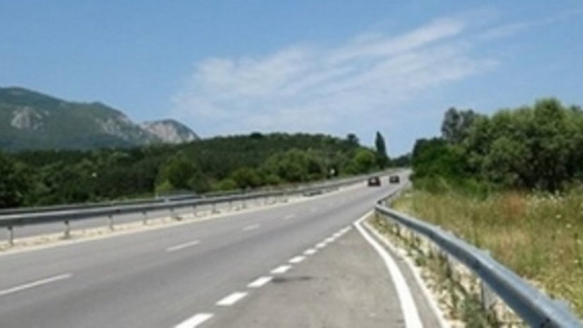 Кристаллы Swarovski сделают болгарскую дорогу более безопасной