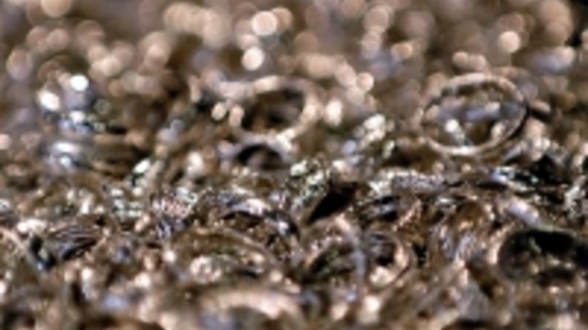 Потребление серебряных ювелирных изделий в России составит в 2007 году 75 т