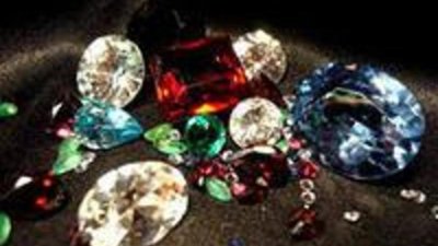 Изумруды и рубины на сумму восемь миллионов рублей – итог «котрольной закупки» в Ростове-на-Дону