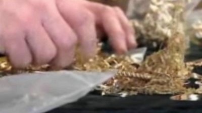 Партия контрабандных ювелирных изделий задержана в аэропорту Владивостока