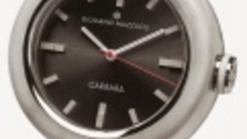Giuliano Mazzuoli представляет часы Carrara