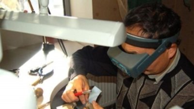 Государству необходимо развивать алмазогранильную и ювелирную промышленность