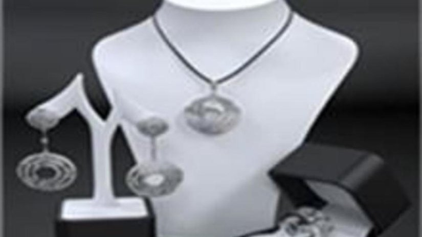 “Эстет” готовит новую коллекцию ювелирных украшений “Ариадна”