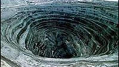 Индийская алмазная компания наращивает продажи бриллиантовых ювелирных изделий