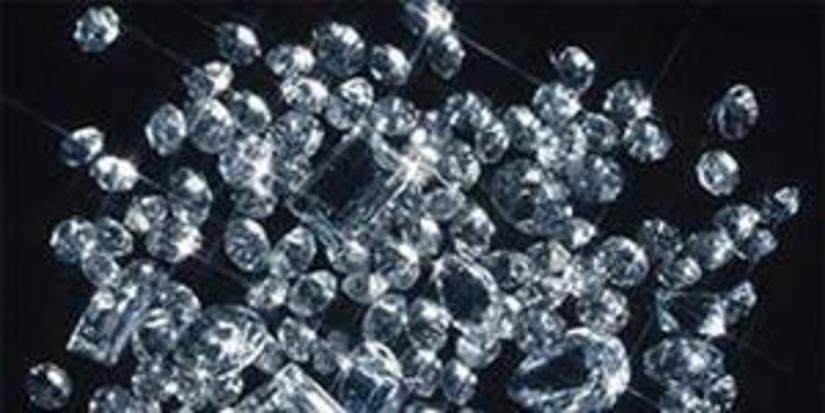 Экспорт бриллиантов из Индии, крупнейшего в мире центра огранки, за месяц упал на 39%