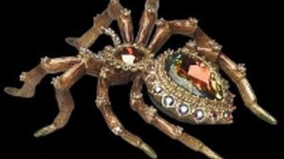 Часы-паук с драгоценными камнями от Джея Стронгвотера