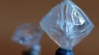 Новый тренд принес популярность неограненным бриллиантам