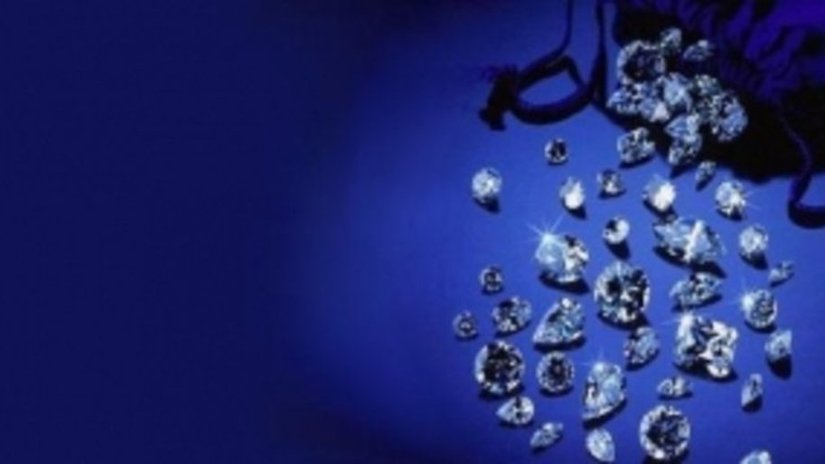 Сокращение потребительских трат на бриллианты беспокоит участников ювелирной индустрии