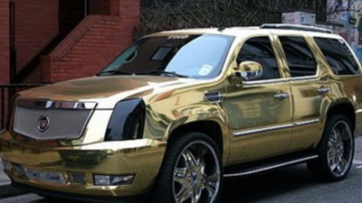 Золотой кадиллак Escalade футболиста Эль-Хаджи Диуф