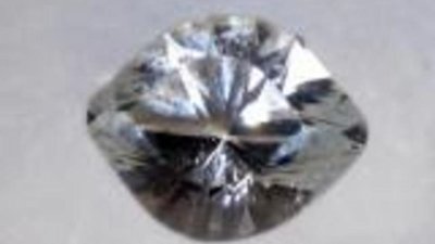 Во Франции с выставки похищен топаз