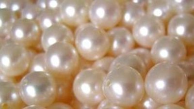 Вла­ди­во­сто­к: рос­си­я­нин не­ле­галь­но перевозил из Гон­кон­га дра­го­цен­но­сти на сум­му бо­лее 2 млн. руб­лей