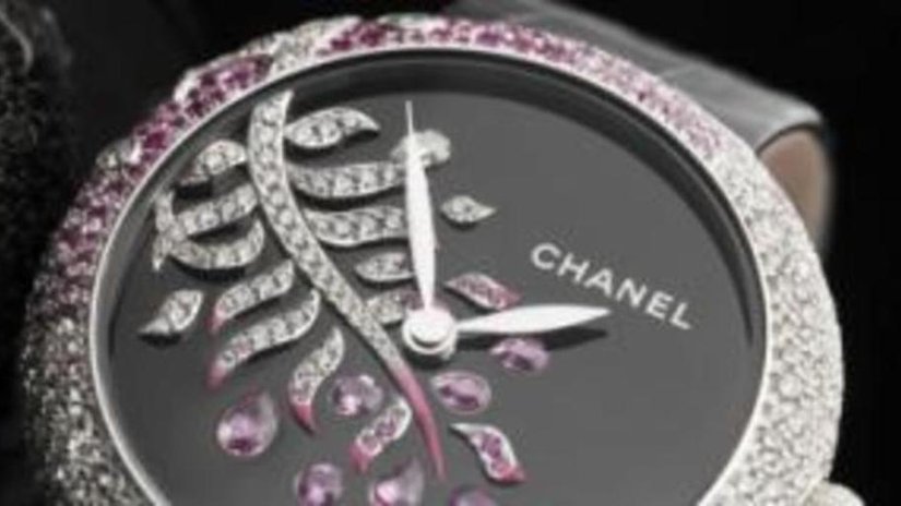 На 26-м Биеннале антикваров в Париже Дом Сhanel представил новые часы Mademoiselle Privé