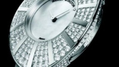 Новые часы от американского бренда Harry Winston