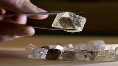 Крупный алмаз, добытый «АЛРОСА» в Якутии, посвящен юбилею Победы