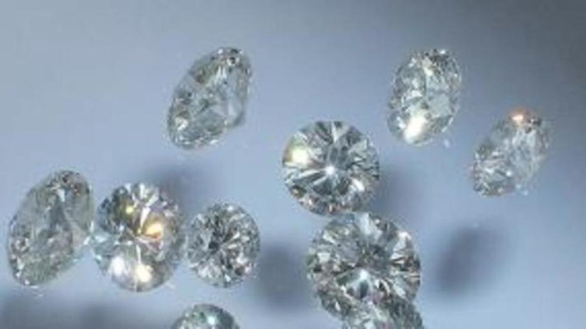 Объемы индийской алмазной торговли существенно снизились