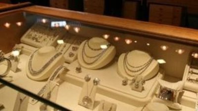 Злоумышленники ограбили ювелирный салон в Ростовской области на сумму более 5 миллионов рублей