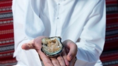 Курортный отель в ОАЭ дарит постояльцам ювелирные украшения