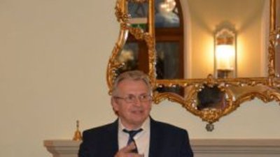 Путин, Елизавета II и Буш — в Таллинне выступит ювелир, чьи работы есть у каждого президента в мире