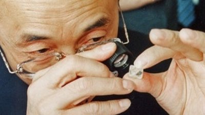 Почему нет очереди за акциями «АЛРОСА»