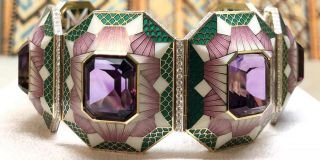 Российский ювелир Ильгиз Фазулзянов представил «самаркандскую» коллекцию из 60-ти украшений