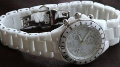 Rougois представил керамические женские часы