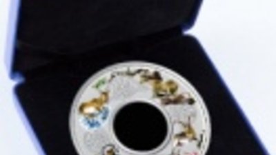 И вновь монета «Год Козы» - на этот раз в виде кольца