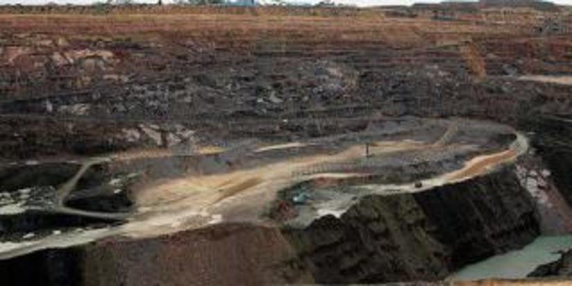 Debswana приостанавливает алмазодобычу на шахте Жваненг после несчастного случая