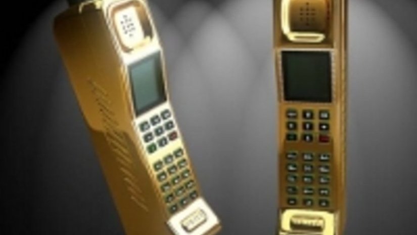 В Великобритании выпустили золотой телефон в ретростиле