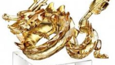 Swarovski выпустил кристального Дракона