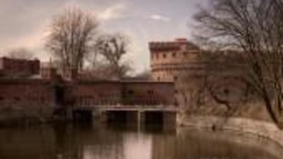 В Калининграде открылась выставка "Винтажная американская бижутерия XX века"