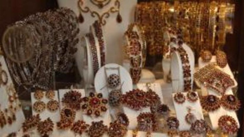 Торговцы ювелирными изделиями сворачивают бизнес в Украине
