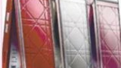 Dior выпустил роскошный мобильный телефон