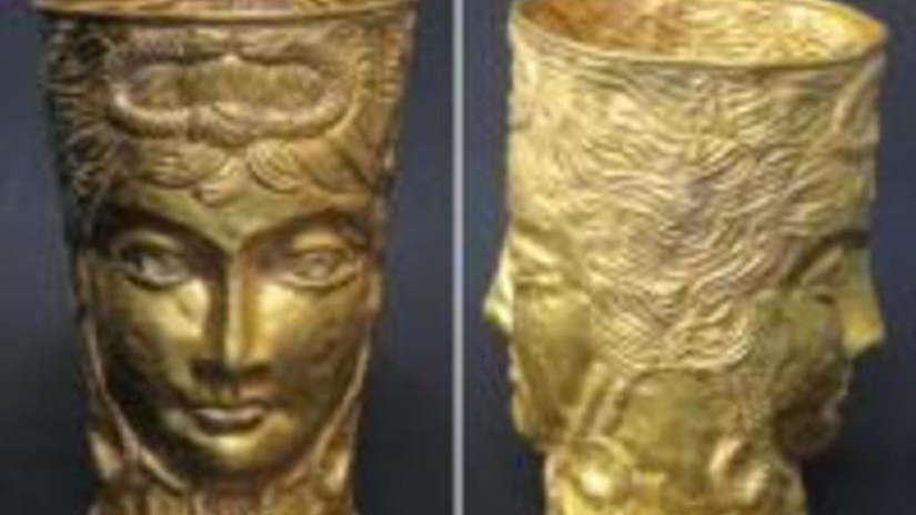 Dyuks выставил на торги уникальную древнюю персидскую золотую чашу