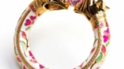 Сотрудничество двух легендарных индийских брендов: Manish Arora и Amrapali