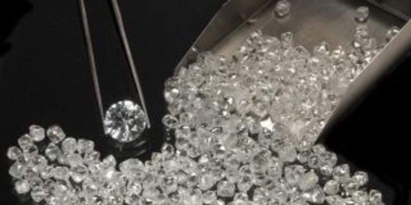 Успех искусственных бриллиантов в конечном счете может зависеть от того, как мы их называем